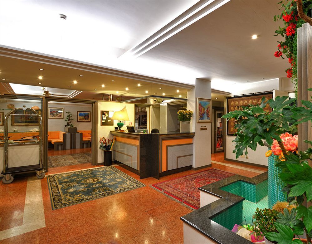 Hotel Niagara Lignano Sabbiadoro Exterior foto